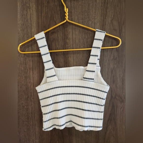 American Eagle Outfitters White and Black Striped Tank Top - Picture 2 of 3